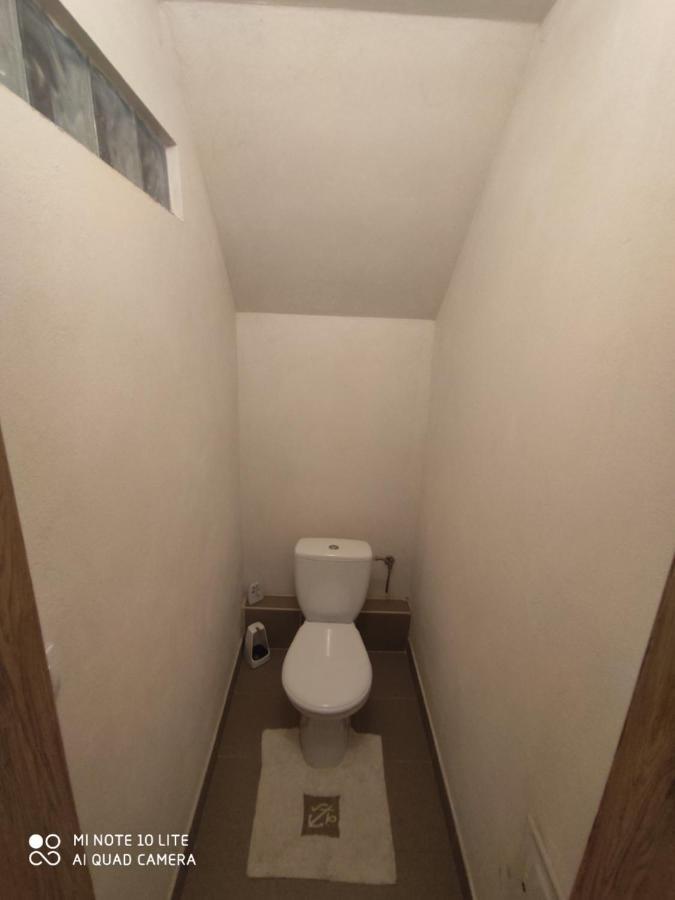 Apartman Lucky 5 Izbovy Rodinny Dom Exterior photo